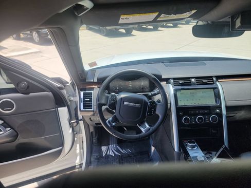 Used 2020 Land Rover Discovery HSE AWD/4WD image 19