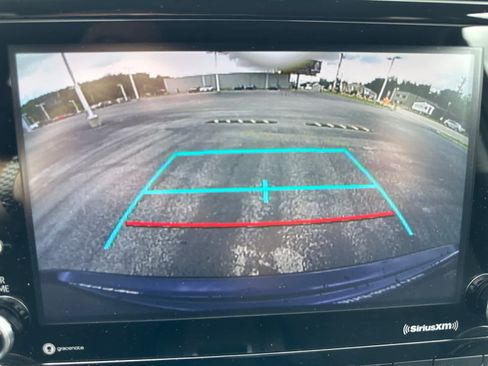 Used 2022 Toyota Highlander L FWD image 22