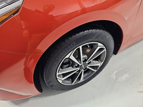 Used 2023 Kia Forte LXS w/ LXS Technology Package image 25