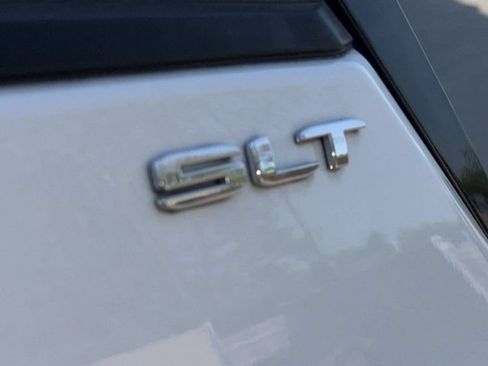 Used 2023 GMC Terrain SLT AWD/4WD image 30