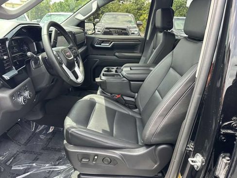 Used 2024 GMC Sierra 1500 SLT AWD/4WD image 9