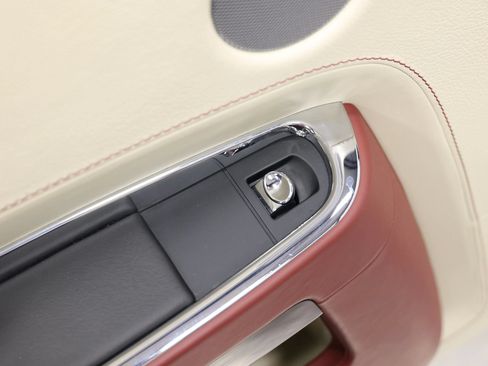 Used 2013 Rolls-Royce Ghost RWD image 55