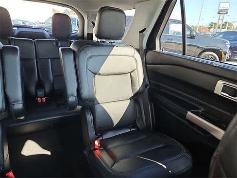 Used 2023 Ford Explorer Limited w/ Equipment Group 301A image 15