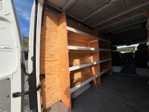 Used 2014 Mercedes-Benz Sprinter 2500 image 23