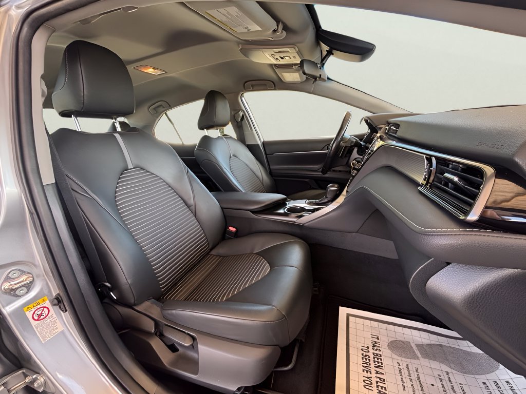 Used 2019 Toyota Camry SE FWD image 27