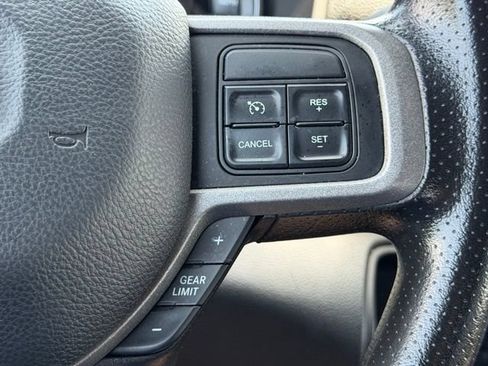 Used 2022 RAM 2500 Tradesman w/ Chrome Appearance Group AWD/4WD image 18