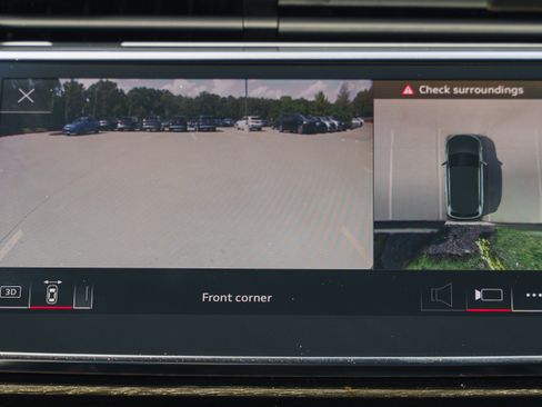 Certified 2025 Audi Q7 3.0T Premium Plus AWD/4WD image 15