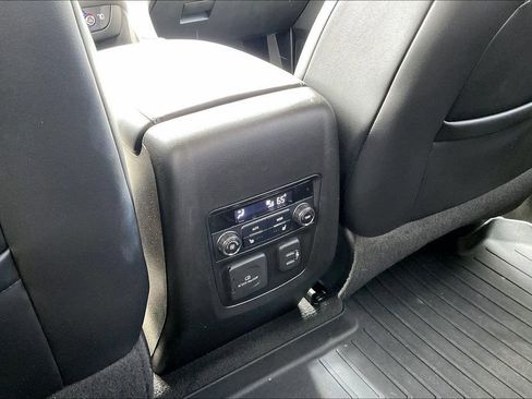 Used 2019 Buick Enclave Avenir w/ LPO, Cargo Package FWD image 34