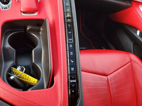 Used 2020 Chevrolet Corvette Stingray Preferred Cpe w/ 2LT Preferred Equipment Group RWD image 16