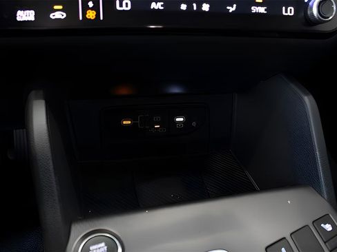 New 2026 Kia Sportage SX FWD image 13