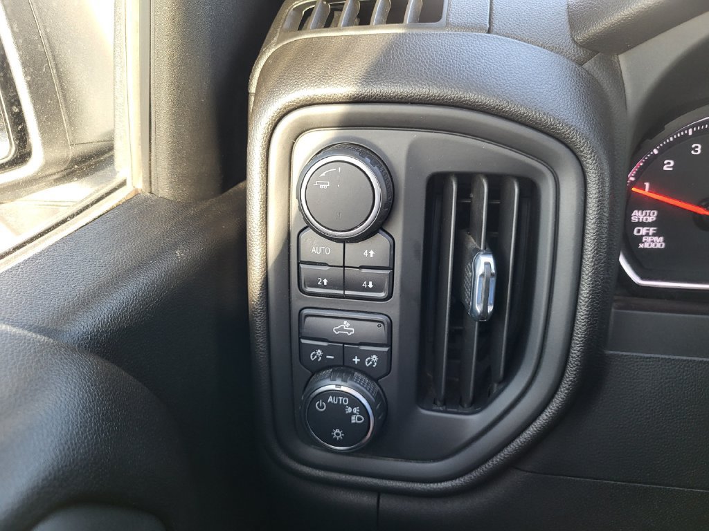 Used 2022 Chevrolet Silverado 1500 Custom Trail Boss w/ Safety Confidence Package AWD/4WD image 21