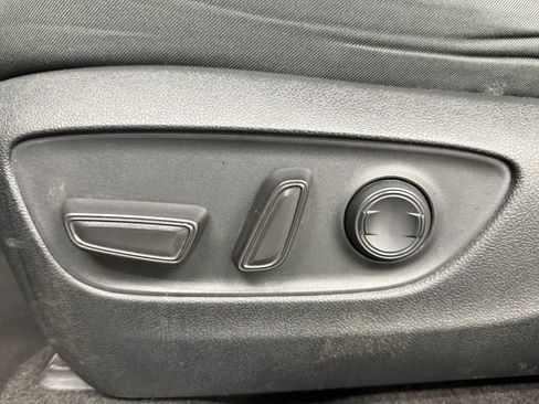 Used 2023 Toyota RAV4 XLE image 17