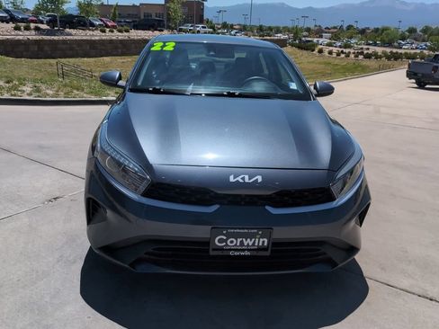 Used 2022 Kia Forte LXS FWD image 2