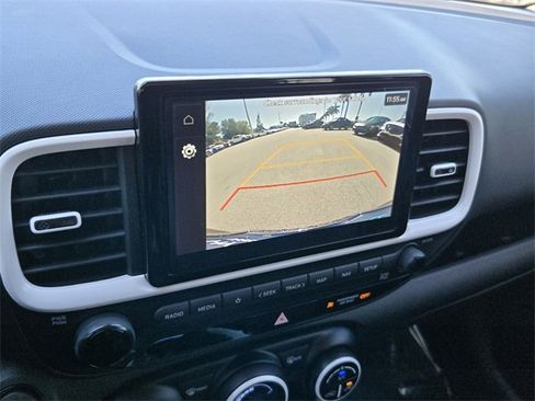 Certified 2023 Hyundai Venue Limited image 20