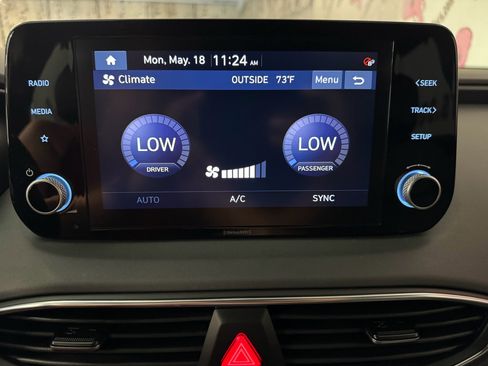 Used 2022 Hyundai Santa Fe SEL w/ Convenience Package FWD image 27