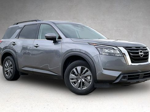 Used 2025 Nissan Pathfinder SV AWD/4WD image 20