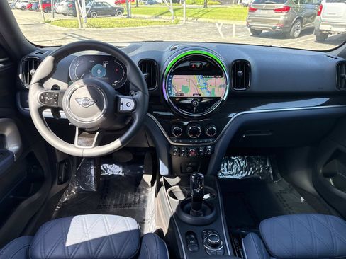 Certified 2024 MINI Cooper Countryman S AWD/4WD image 17