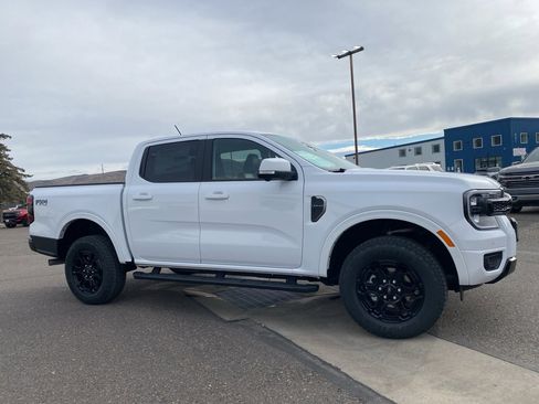 New 2025 Ford Ranger Lariat w/ FX4 Off-Road Package image 17