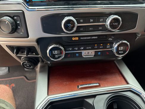 Used 2022 Ford F350 King Ranch AWD/4WD image 24