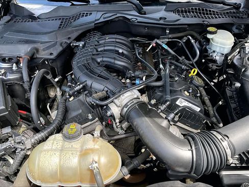 Used 2015 Ford Mustang Coupe w/ Equipment Group 051A RWD image 32