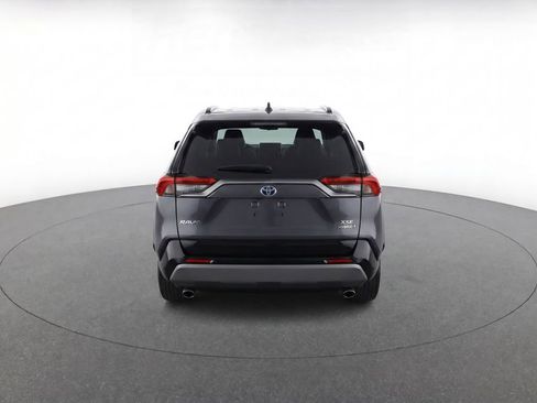 Used 2021 Toyota RAV4 XSE AWD/4WD image 7