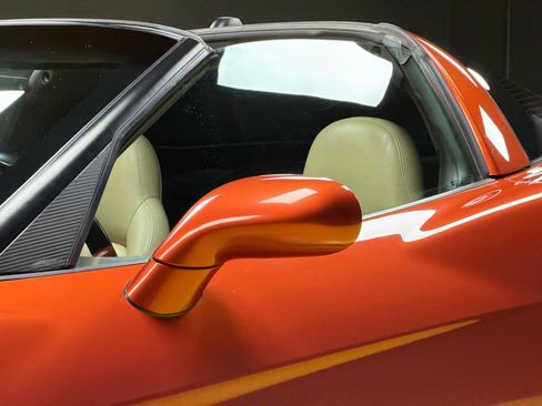 Used 2005 Chevrolet Corvette Coupe w/ Preferred Equipment Group image 9