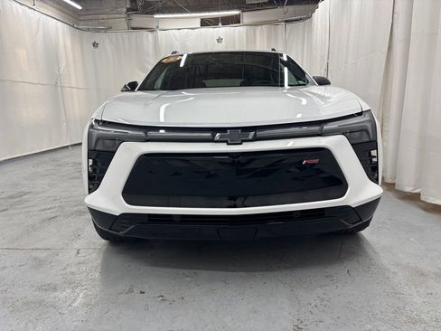 Used 2024 Chevrolet Blazer EV RS image 8
