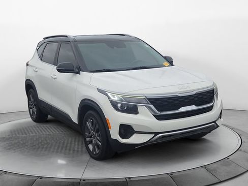 Used 2023 Kia Seltos S FWD image 7