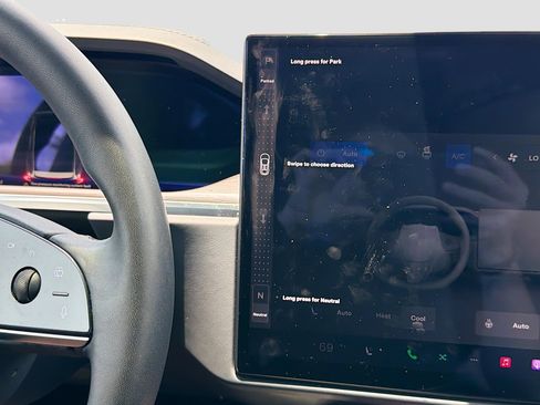 Used 2024 Tesla Model X AWD/4WD image 28