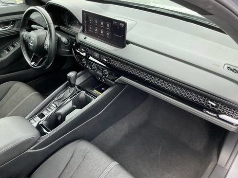Used 2025 Honda Accord Sport image 20
