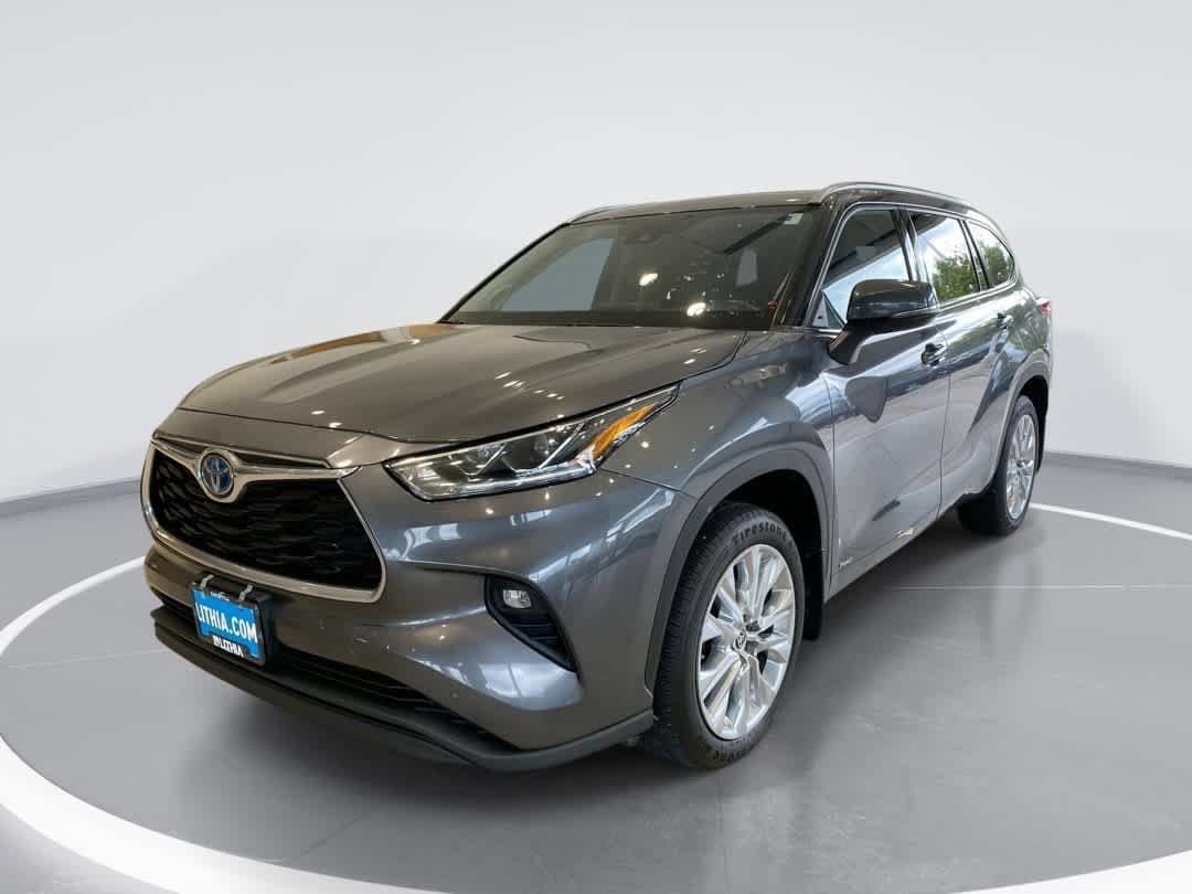 Used 2022 Toyota Highlander Limited AWD/4WD image 1