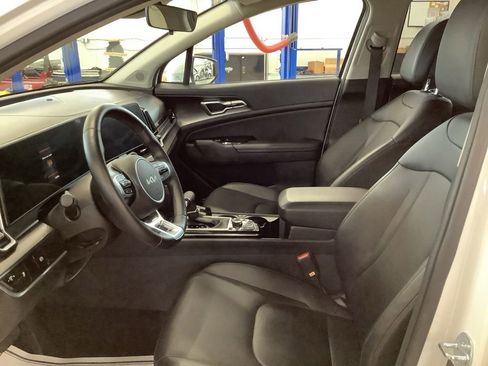 Certified 2023 Kia Sportage EX AWD/4WD image 19