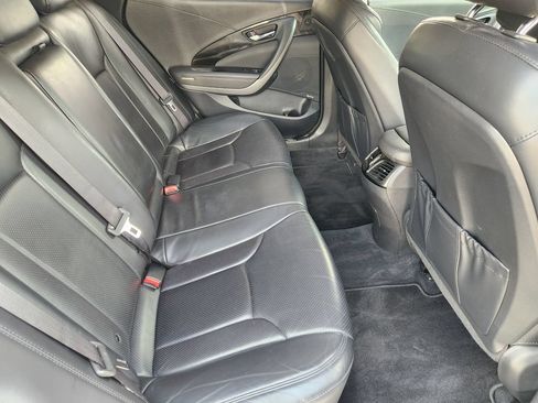 Used 2014 Hyundai Azera Limited w/ Option Group 02 FWD image 32