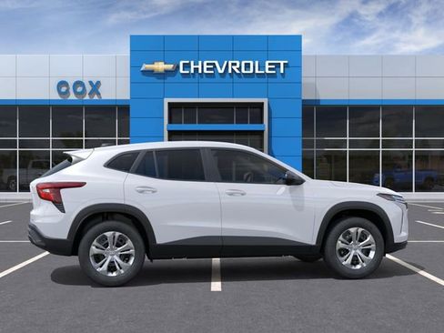 New 2026 Chevrolet Trax LS FWD image 5