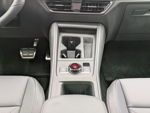 New 2026 Volkswagen Tiguan SE R-Line FWD image 22