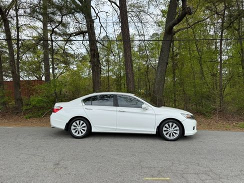 Used 2015 Honda Accord EX-L image 9