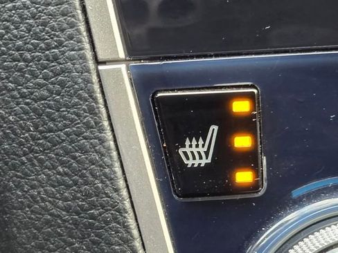 Used 2018 Subaru Outback 3.6R Limited image 18