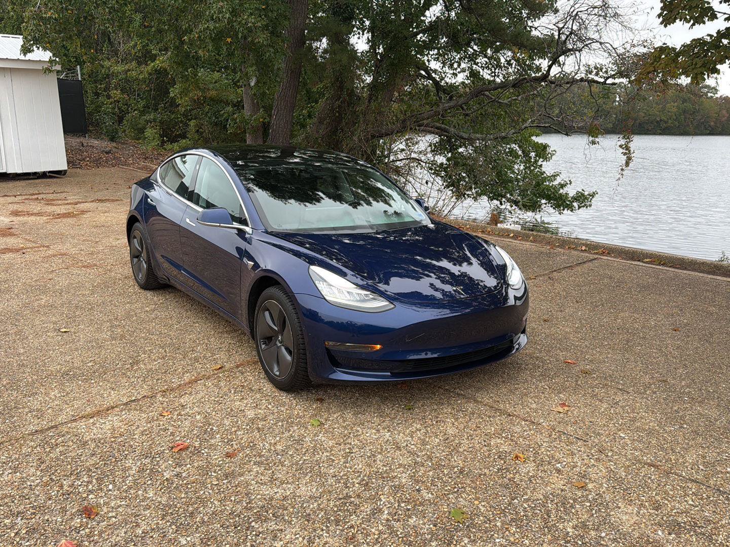 Used 2019 Tesla Model 3 Standard Range Plus RWD image 2