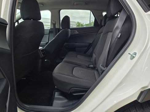 Used 2024 Kia Sportage LX AWD/4WD image 28
