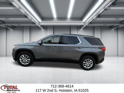 Used 2021 Chevrolet Traverse LT FWD image 5