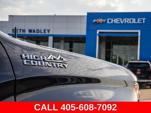 Used 2024 Chevrolet Silverado 1500 High Country w/ High Country Premium Package AWD/4WD image 10