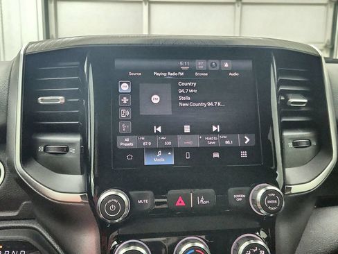 New 2026 RAM 1500 Express AWD/4WD image 23