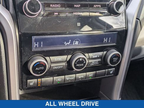 Certified 2020 Subaru Ascent Limited w/ Technology Package image 25