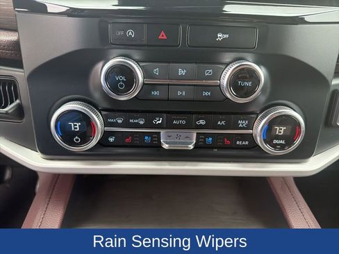 Certified 2024 Ford Expedition Limited image 26