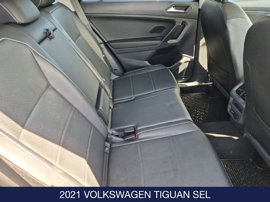 Used 2021 Volkswagen Tiguan SEL AWD/4WD image 30