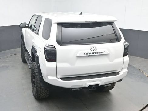 Used 2015 Toyota 4Runner SR5 Premium AWD/4WD image 24