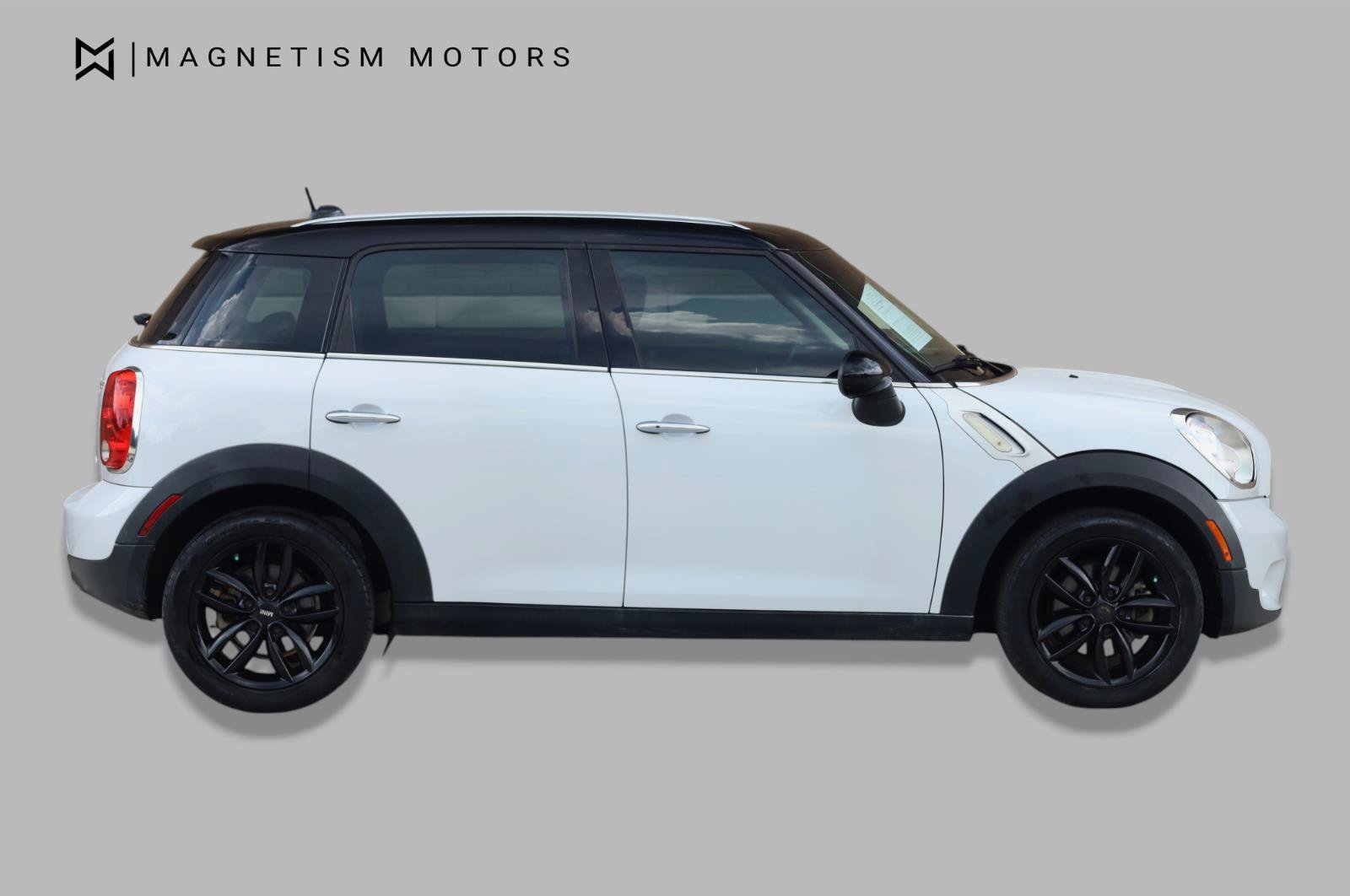 Used 2016 MINI Cooper Countryman FWD image 2