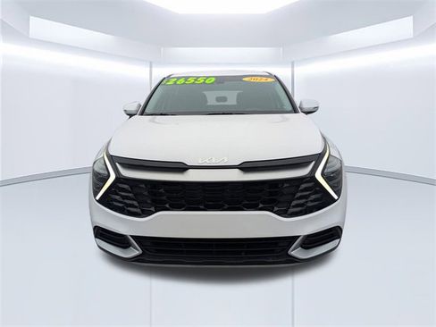 Used 2024 Kia Sportage EX image 10