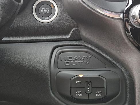 New 2026 RAM 2500 Laramie w/ Night Edition AWD/4WD image 17