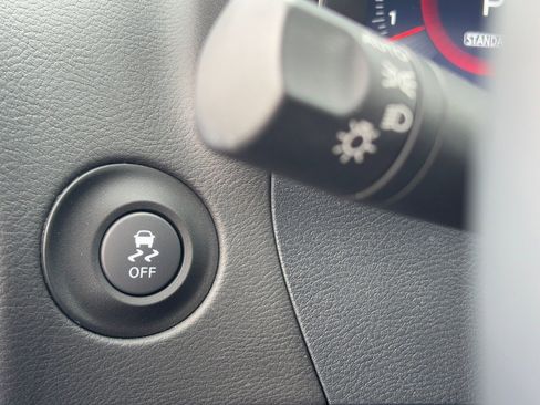 Certified 2024 Nissan Z Performance w/ Floor Mat Package image 29